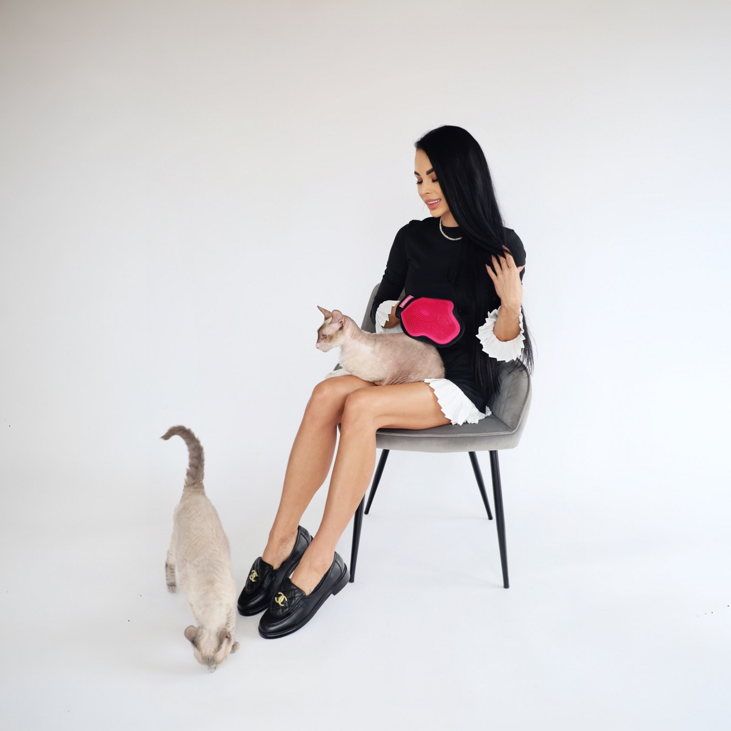 Perfect Paw: Oboustranná rukavice pro koupání i vyčesávání krátkosrstých koček a psů